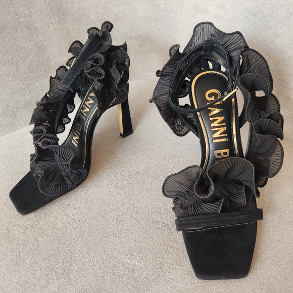 Gianni Bini dress sandals 6.5 black suede chiffon ruffle Franz high heel  new$110